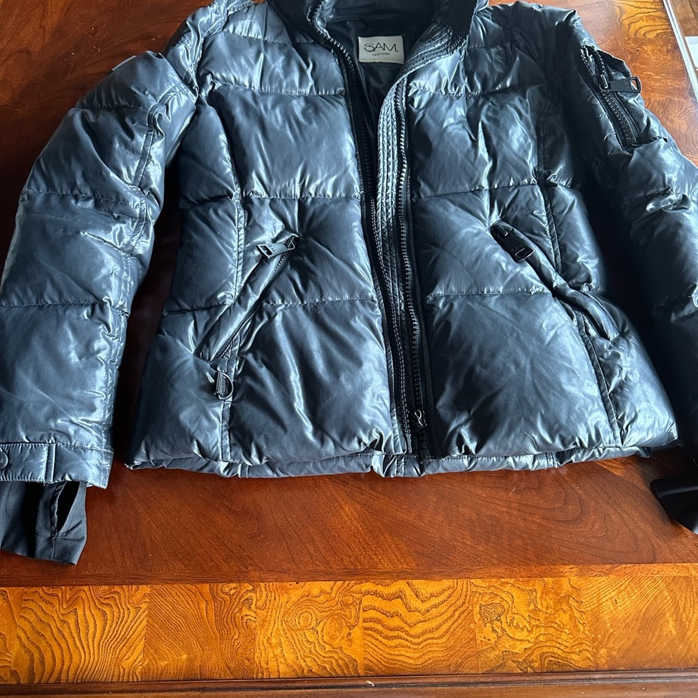 SAM Woman’s medium winter jacket